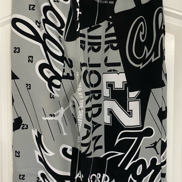 NIKE AIR JORDAN JOGGERS SWEATPANTS SMALL - Picture 4 of 8